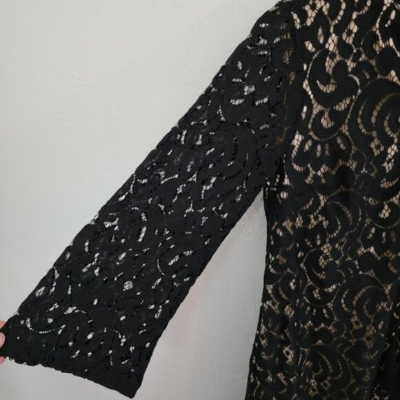 Xhilaration Black Cream Lace 3/4 Sleeve Lace-Up V-Neck Dress Size XS - Picture 7 of 8